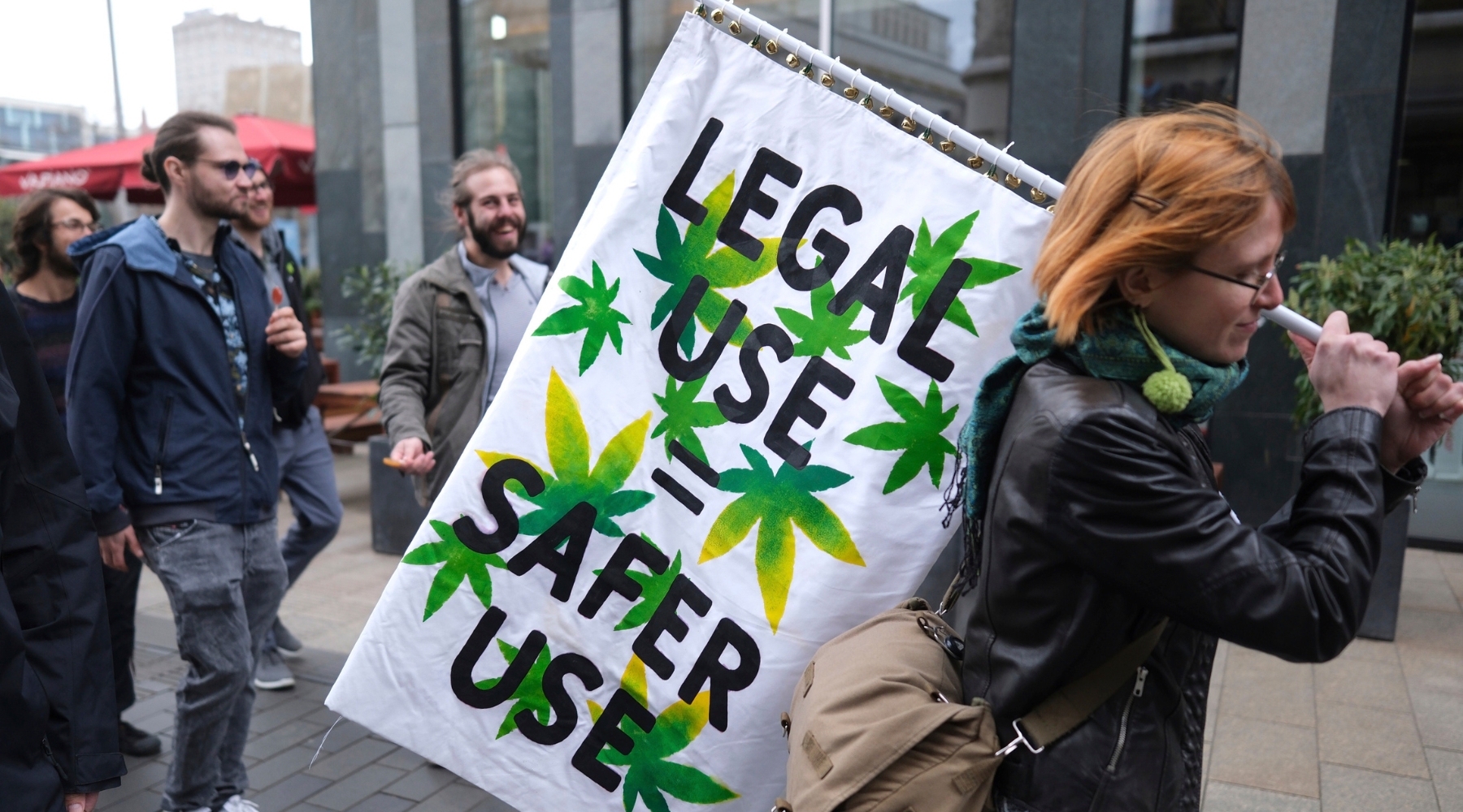 Sakine Madon : Måste svensk politik vara så efter ?